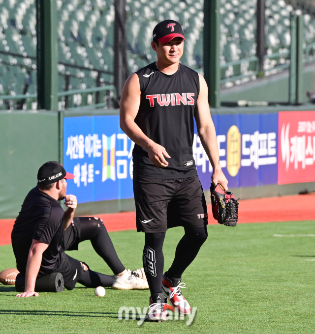 부산 사직야구장에서 