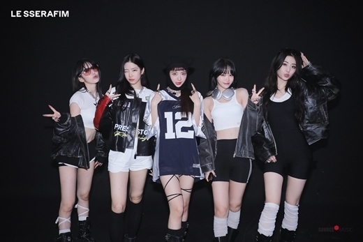 걸그룹 르세라핌 / 쏘스뮤직