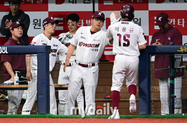 2024년 4월 28일 오후 서울 고척스카이돔에서 