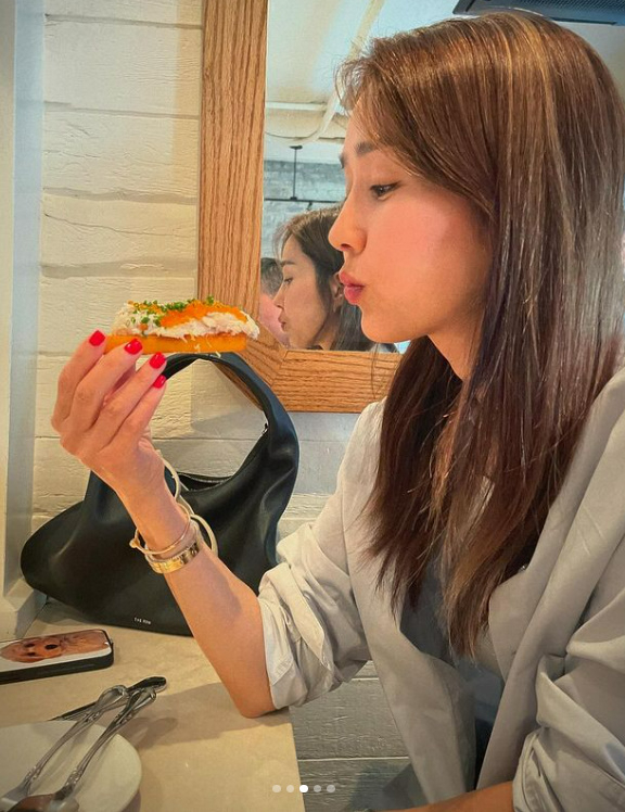 이진/소셜미디어
