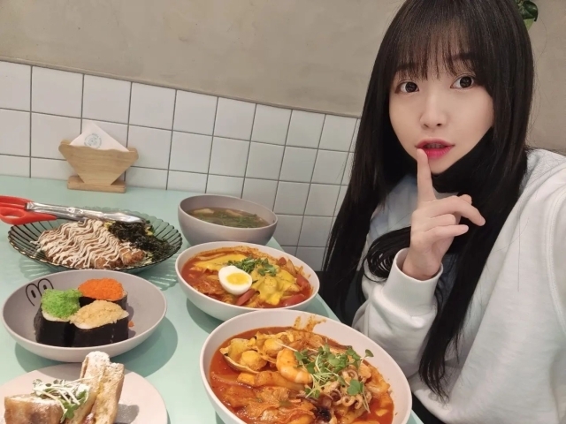 쯔양 / 소셜미디어