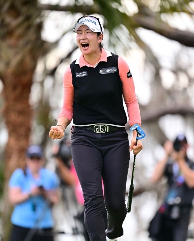 최종 라운드에서 버디를 기록한 김아림이 주먹을 불끈 쥐고 기뻐하는 모습. /LPGA 투어 SNS 캡처