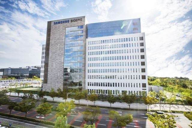 삼성바이오에피스가 미국 식품의약국(FDA)과 유럽 집행위원회(EC)로부터 골질환 치료제 프롤리아∙엑스지바(성분명 데노수맙) 바이오시밀러 제품 2종의 품목허가를 각각 획득했다. /삼성바이오에피스