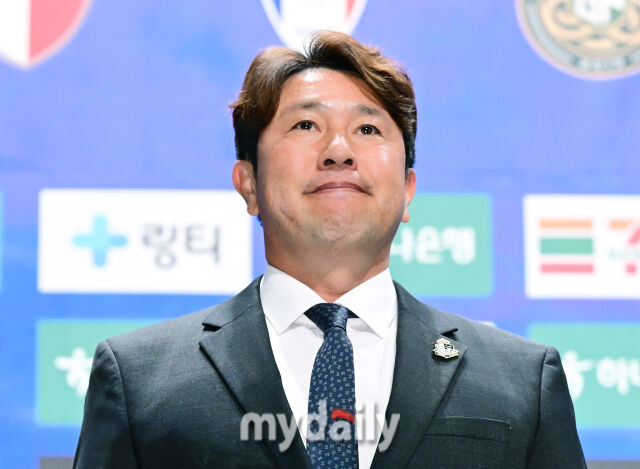 서울 이랜드 김도균 감독이 9일 서울 상암동 누리꿈스퀘어 국제회의실에서 진행된 