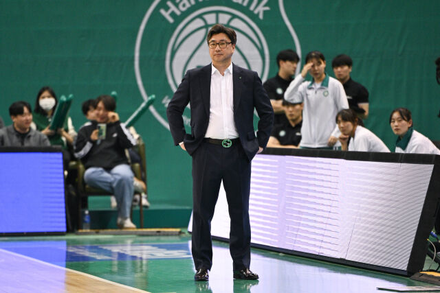 부천 하나은행 김도완 감독./WKBL