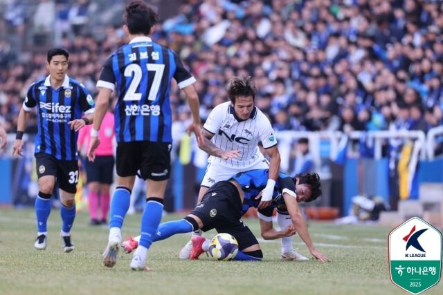 15일 인천축구전용경기장에서 열린 인천 유나이티드와 서울 이랜드의 경기./프로축구연맹