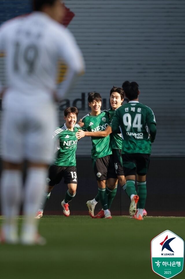 전북 현대와 포항 스틸러스의 경기/한국프로축구연맹