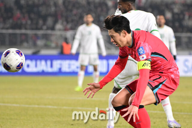 대한민국 축구대표팀 손흥민이 20일 오후 경기도 고양종합운동장에서 진행된 