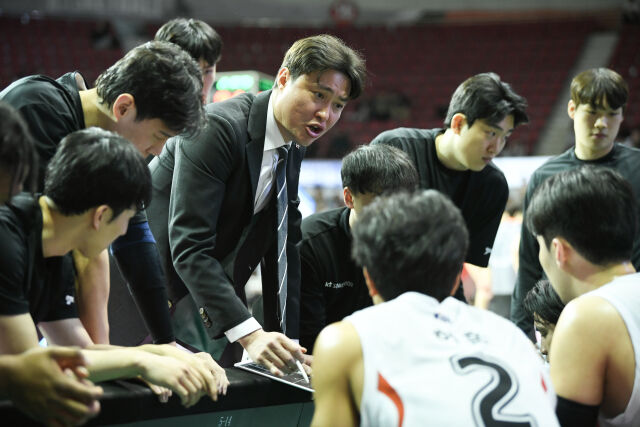 송영진 감독./KBL