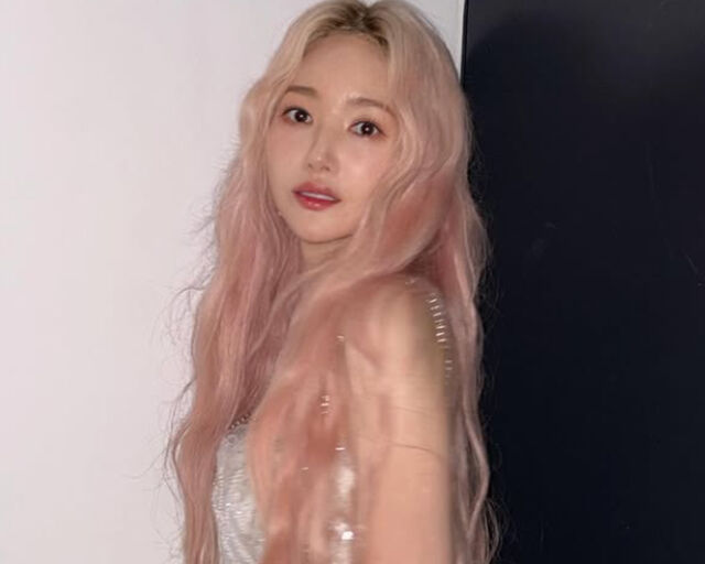 박민영이 몽환적인 분위기를 자아냈다. / 박민영 SNS 캡처