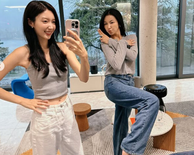 김옥빈은 유튜브에서 자신과 22년을 함께 살았던 동생에 대한 애틋한 감정을 토로했다. / 김옥빈 SNS 캡처 