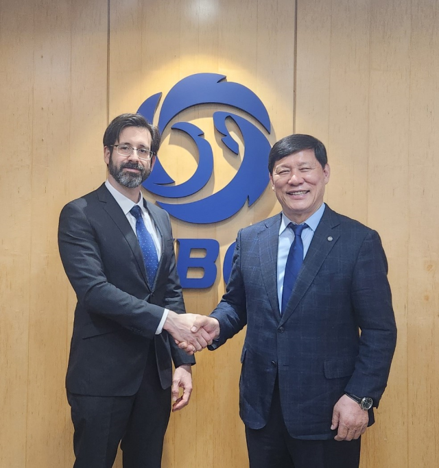클라우디오 몬조 바에자 주한 쿠바 대사 KBO 방문/KBO