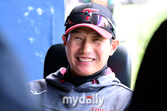 4일 오후 서울 잠실구장에 진행된 