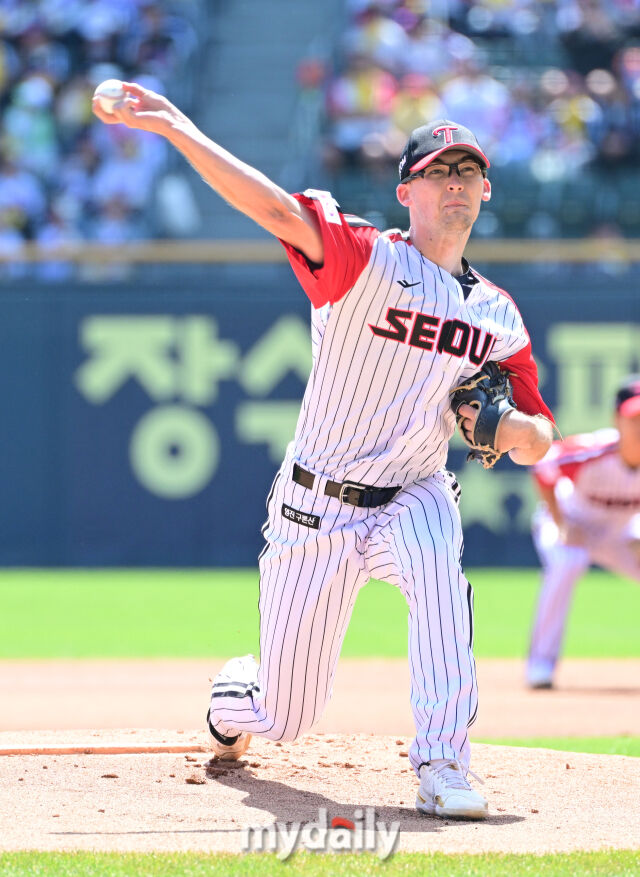 4일 오후 서울 잠실구장에 진행된 