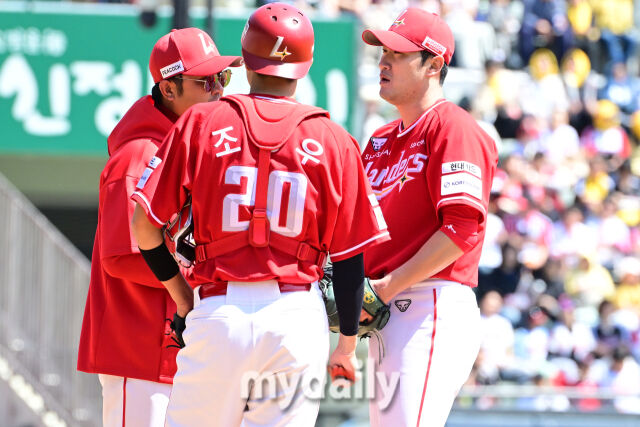 4일 오후 서울 잠실구장에 진행된 