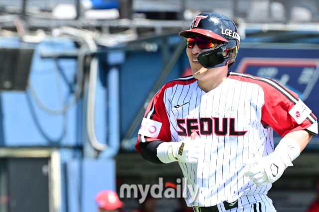 4일 오후 서울 잠실구장에 진행된 