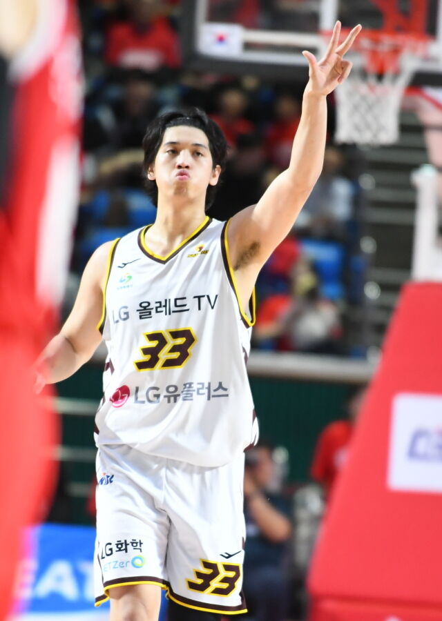 칼 타마요./KBL