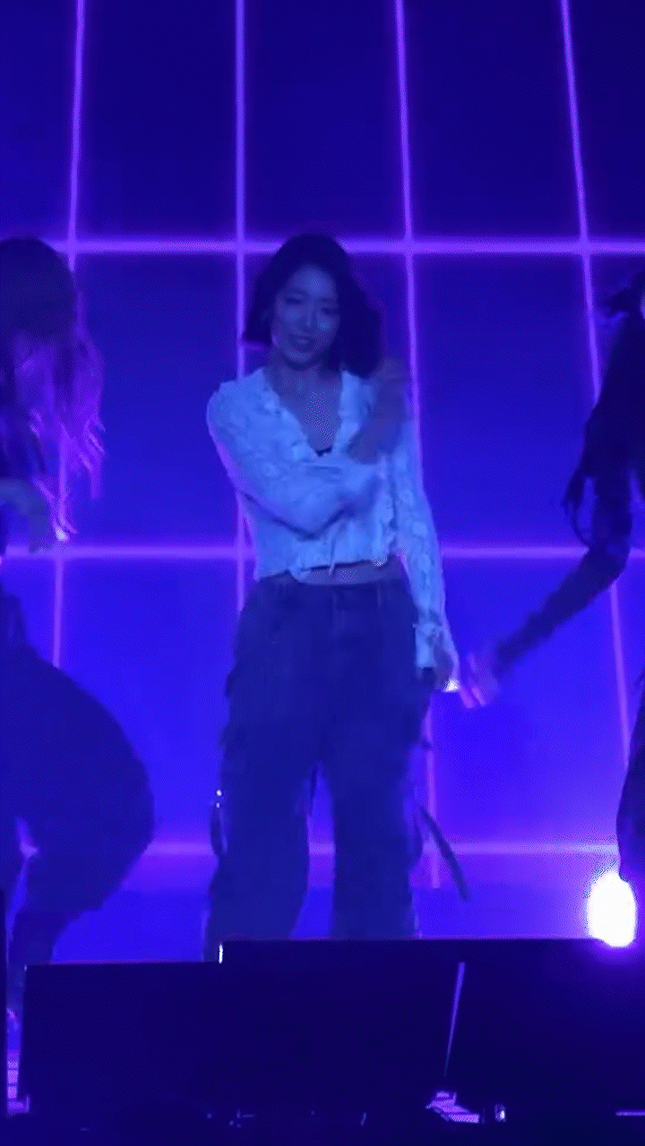 제니 커버 댄스 선보인 박신혜 / 보그타이완