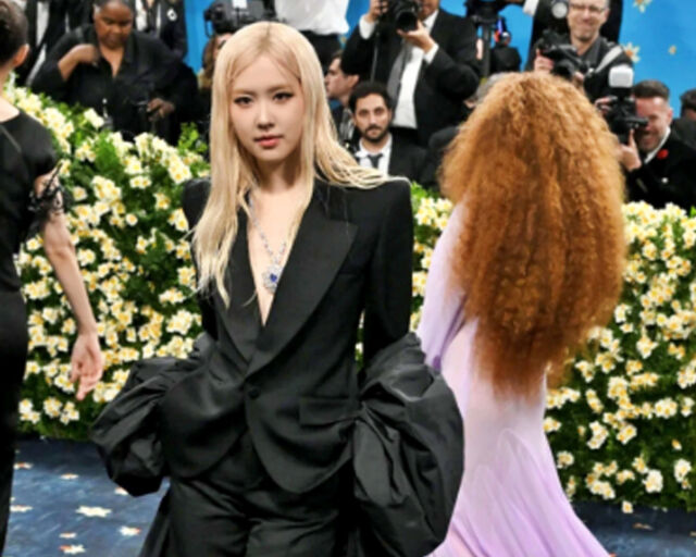 마돈나는 시가를 소품으로 사용했고 