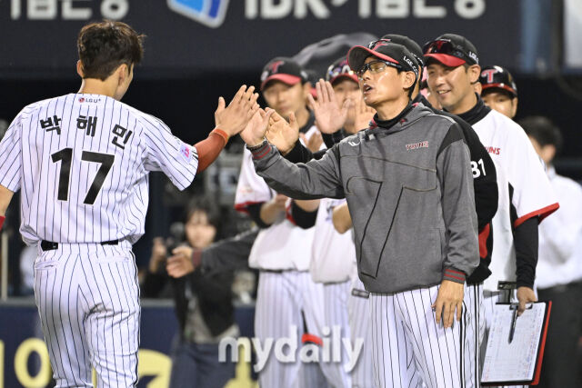 14일 서울 잠실야구장에서 열린 