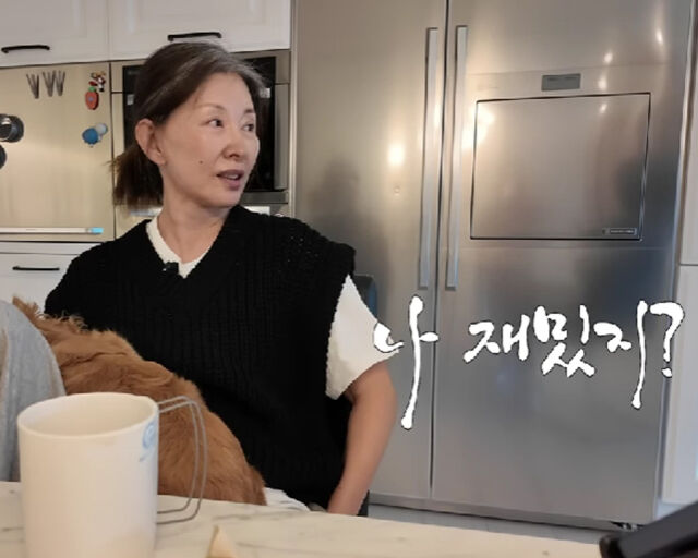 이미숙이 유튜브에서 털털한 모습을 보여줬다. / 유튜브 