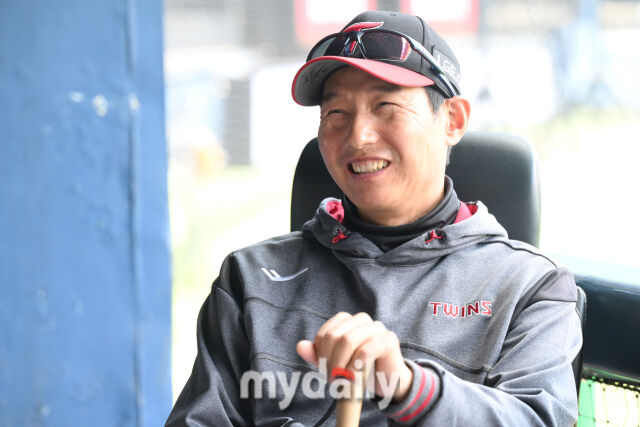 17일 서울 잠실야구장에서 열린 