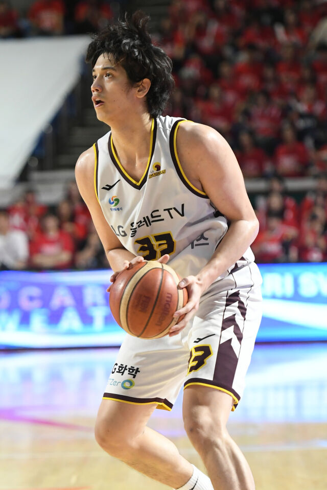 칼 타마요./KBL