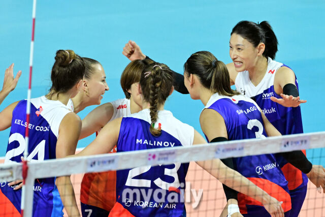 팀 스타 김연경이 18일 오후 인천 삼산월드체육관에서 