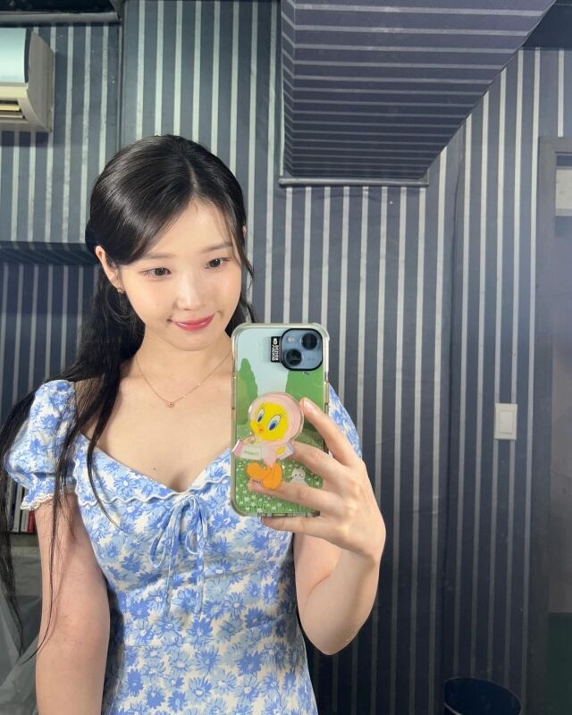 아이유 / 소셜미디어