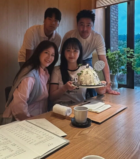 안정환, 이혜원 가족./소셜미디어