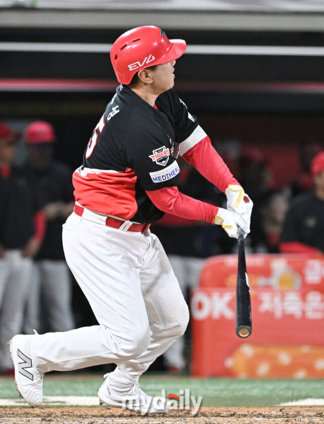 21일 오후 경기도 수원시 조원동 수원kt위즈파크에서 진행된 