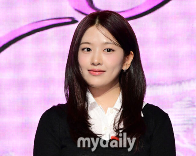 안유진에 대한 생각을 