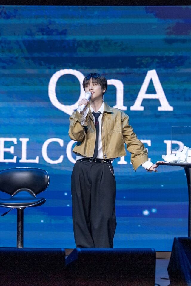 그룹 아이콘 김진환/143엔터테인먼트