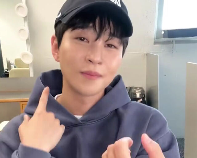딘딘이 과거 상처를 극복한 모습을 보여줬다. / 딘딘 소셜미디어 캡처